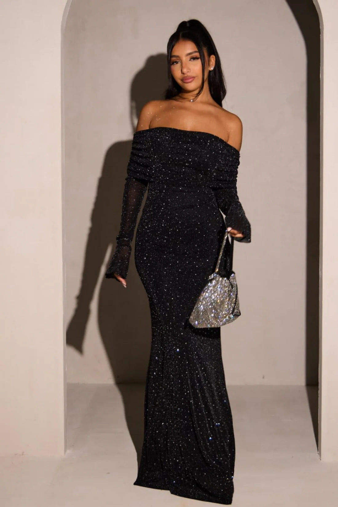 CASA PLATA – NOIR ÉCLAT GOWN