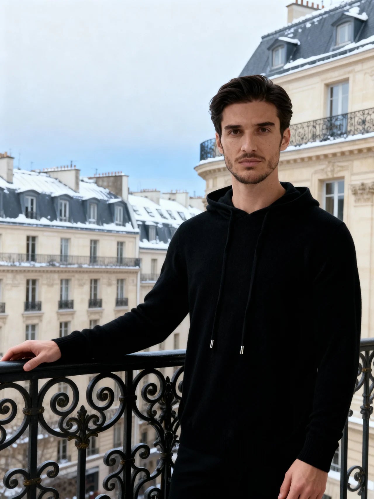 CASA PLATA CASHMERE NOIR HOODIE