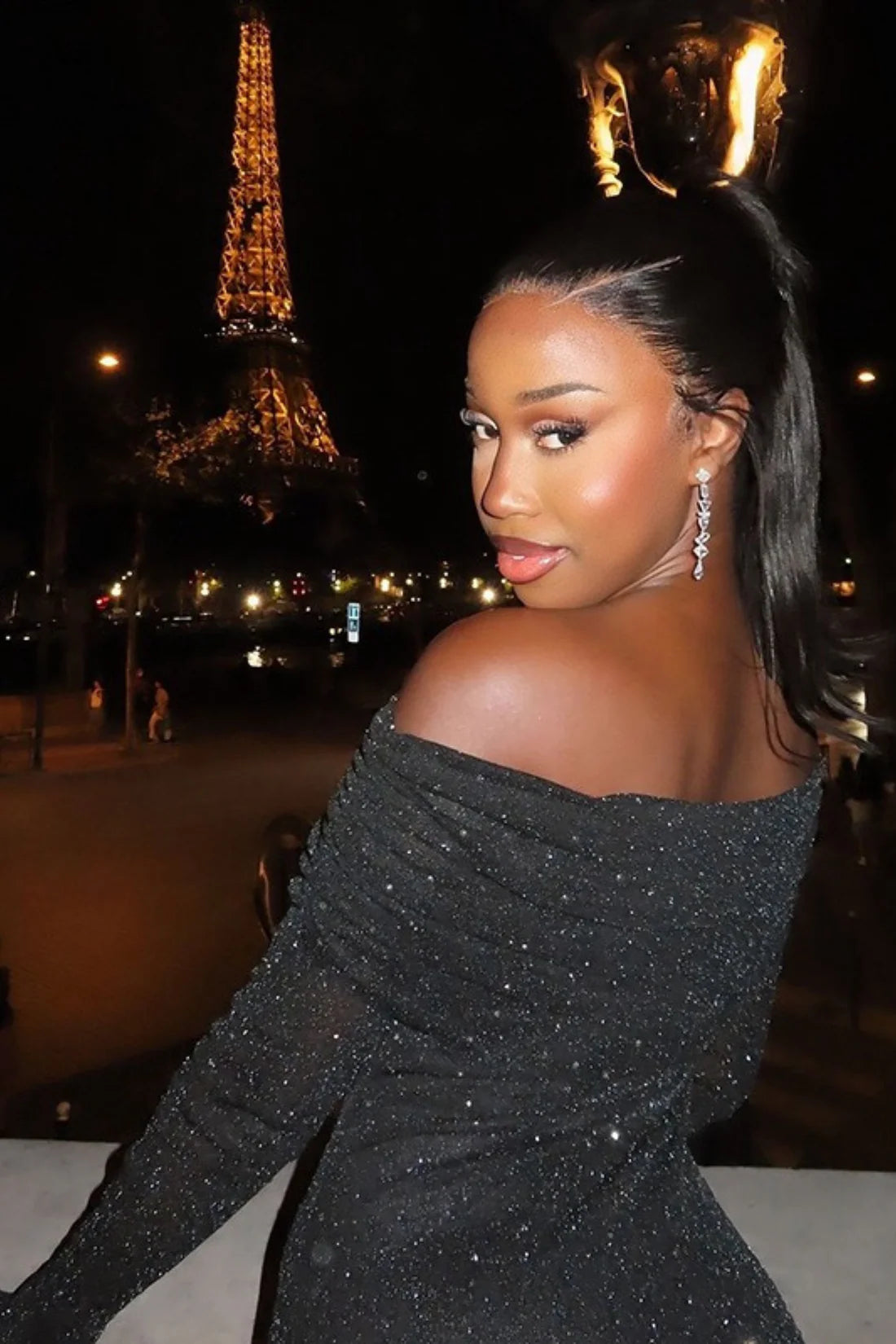 CASA PLATA – NOIR ÉCLAT GOWN