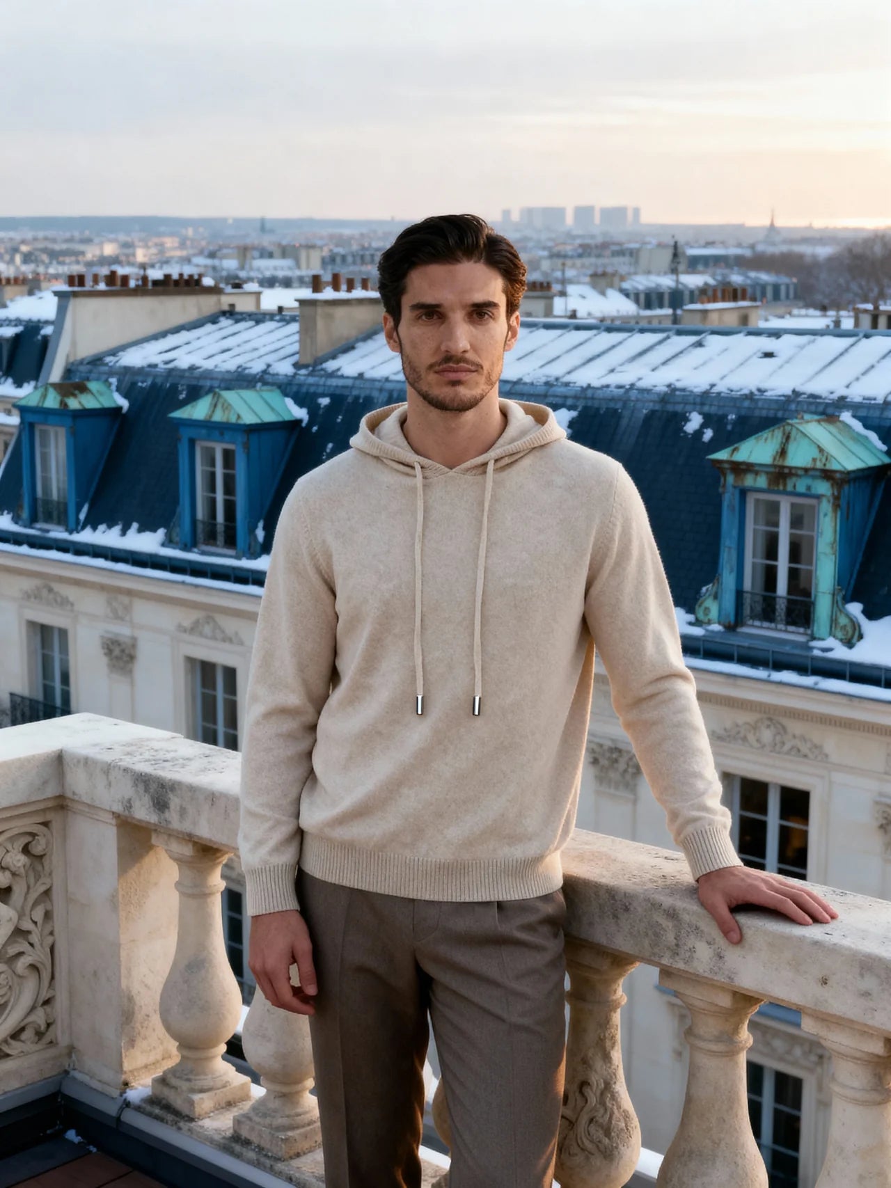 CASA PLATA CASHMERE NOIR HOODIE