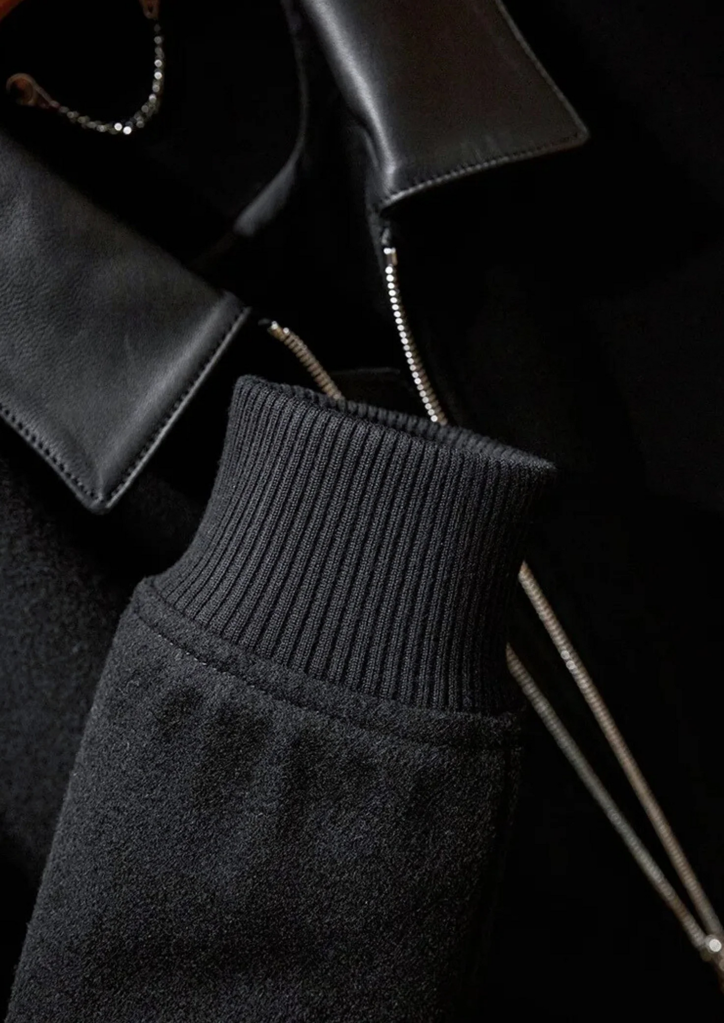 NOIR CROWN SIGNATURE JACKET