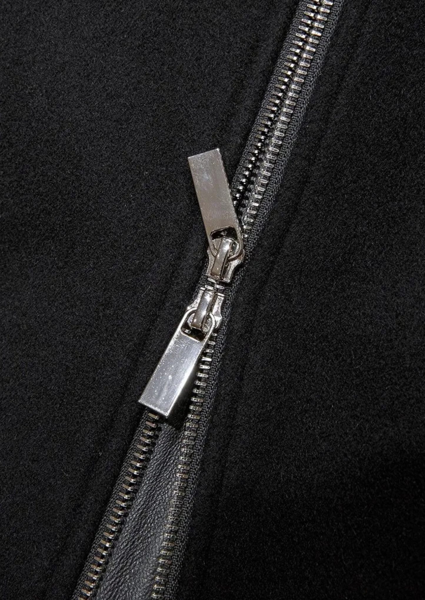 NOIR CROWN SIGNATURE JACKET