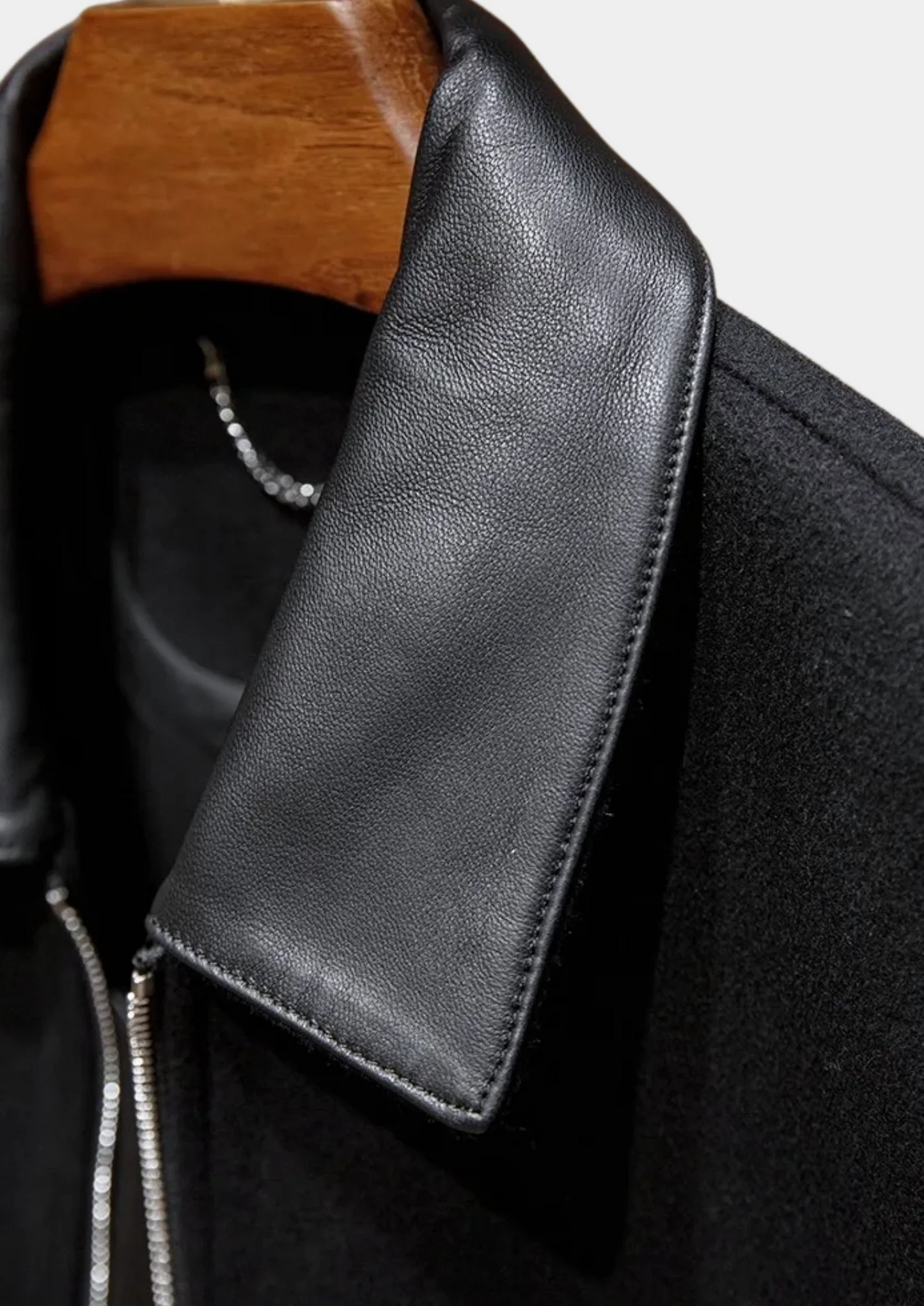 NOIR CROWN SIGNATURE JACKET