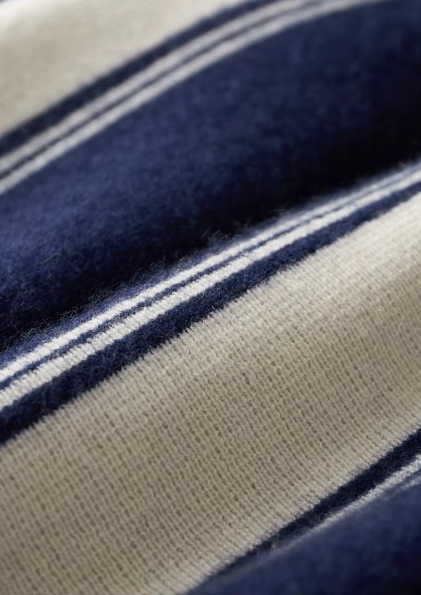 CASA PLATA REFINED LOUNGE